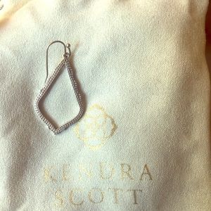 Sophia Drop Earring In Silver